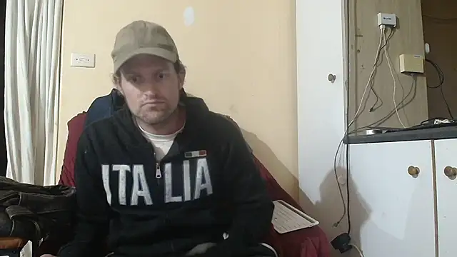 Snapshot of the-billy-blue chatting on June 26, 12:04 am the-billy-blue online show from June 26, 12:04 am