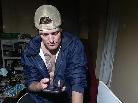 Snapshot of the-billy-blue chatting on July 15, 8:58 pm the-billy-blue online show from July 15, 8:58 pm