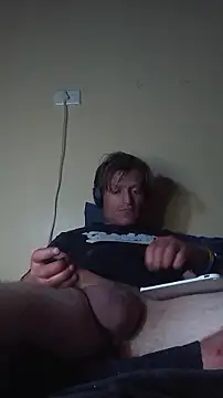 Snapshot of the-billy-blue chatting on July 21, 2:03 am the-billy-blue online show from July 21, 2:03 am