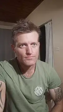 Snapshot of the-billy-blue chatting on August 1, 12:43 am the-billy-blue online show from August 1, 12:43 am