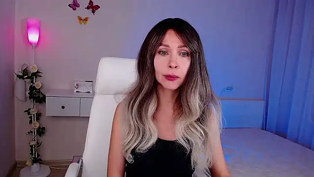 wendifoste online show from November 6, 6:31 pm