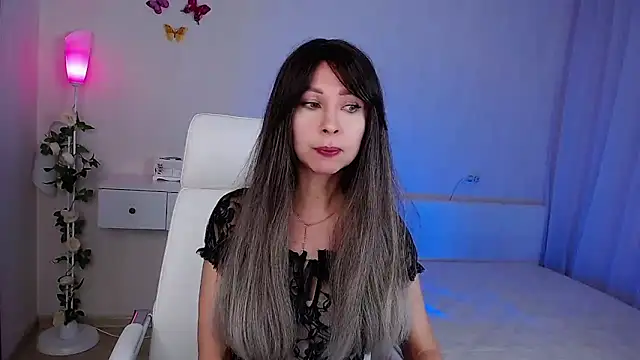 wendifoste online show from December 15, 6:45 pm