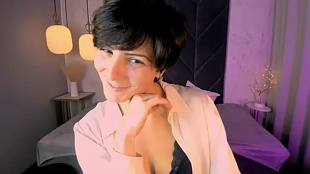 Snapshot of LorenDaze chatting on October 18, 1:56 pm LorenDaze online show from October 18, 1:56 pm