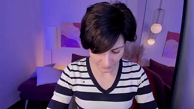 LorenDaze online show from December 22, 7:49 am