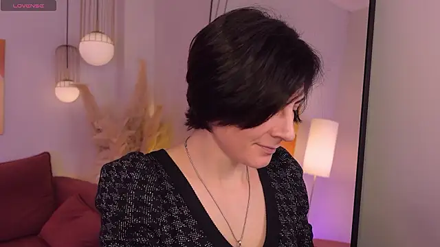 LorenDaze online show from March 4, 6:08 am