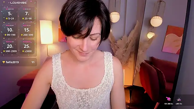 LorenDaze online show from June 10, 2:16 pm