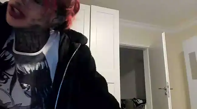 Snapshot of tamarapervert chatting on January 21, 10:41 pm tamarapervert online show from January 21, 10:41 pm