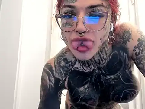 Snapshot of tamarapervert chatting on January 23, 8:56 pm tamarapervert online show from January 23, 8:56 pm