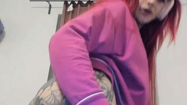 Snapshot of tamarapervert chatting on October 14, 8:53 pm tamarapervert online show from October 14, 8:53 pm