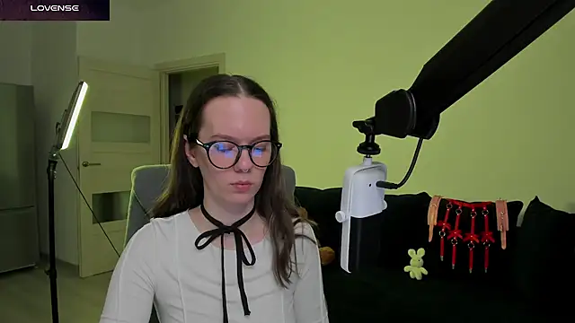 Snapshot of DivineBite chatting on February 26, 5:56 pm DivineBite online show from February 26, 5:56 pm