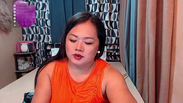 Snapshot of MagnificatMistress chatting on December 21, 3:09 pm MagnificatMistress online show from December 21, 3:09 pm