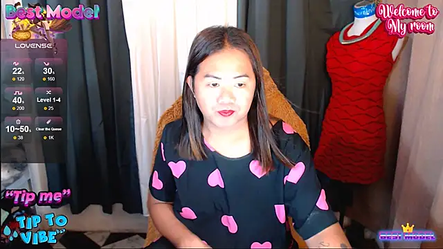 Snapshot of MagnificatMistress chatting on November 22, 12:20 am MagnificatMistress online show from November 22, 12:20 am