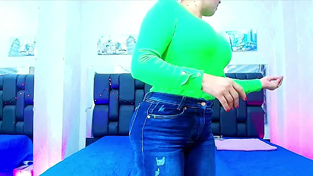  carolina fox online show from February 1, 3:08 am