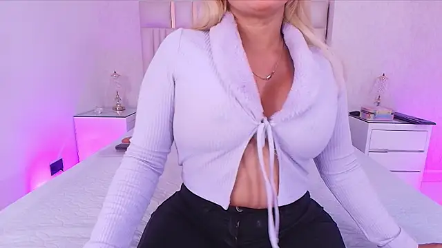  carolina fox online show from May 22, 3:13 am