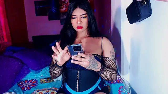 Snapshot of violet_bigcock774 chatting on January 23, 3:32 pm violet bigcock774 online show from January 23, 3:32 pm