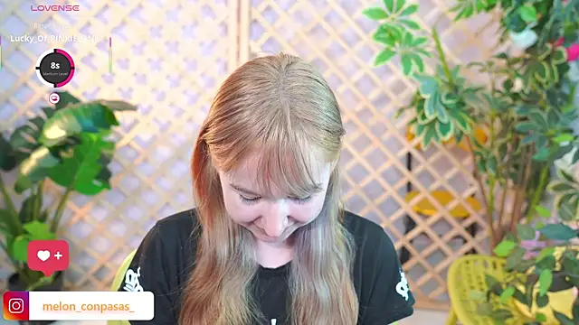 Snapshot of Pinkie_Princes chatting on October 19, 4:46 am Pinkie Princes online show from October 19, 4:46 am