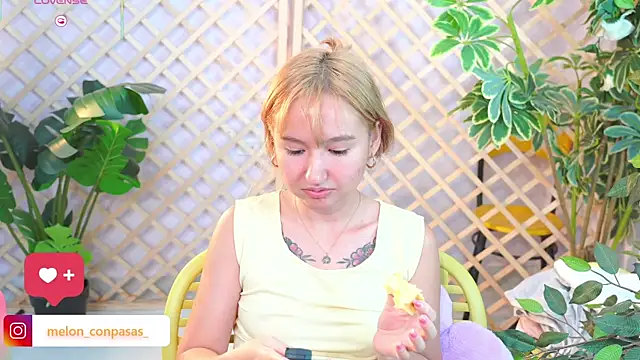 Snapshot of Pinkie_Princes chatting on October 28, 12:19 pm Pinkie Princes online show from October 28, 12:19 pm