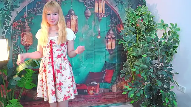 Snapshot of Pinkie_Princes chatting on November 2, 7:38 pm Pinkie Princes online show from November 2, 7:38 pm