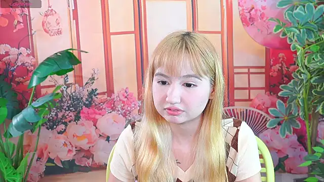 Snapshot of Pinkie_Princes chatting on November 4, 7:13 pm Pinkie Princes online show from November 4, 7:13 pm