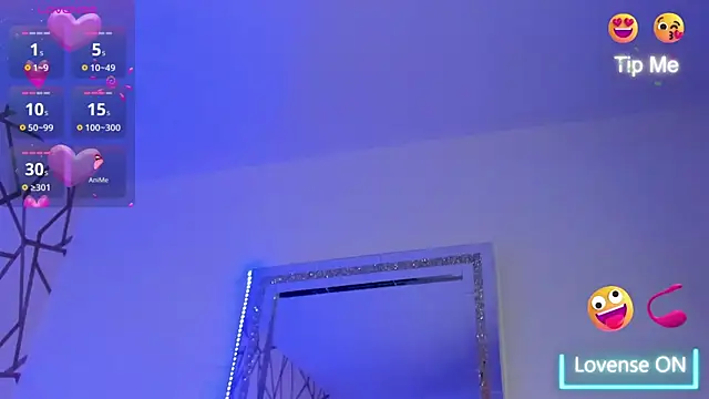 Snapshot of EmilyyRosee_ chatting on January 31, 10:10 pm EmilyyRosee online show from January 31, 10:10 pm