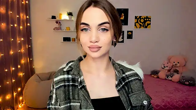 Snapshot of aPieceOfJoy chatting on December 8, 8:58 pm aPieceOfJoy online show from December 8, 8:58 pm