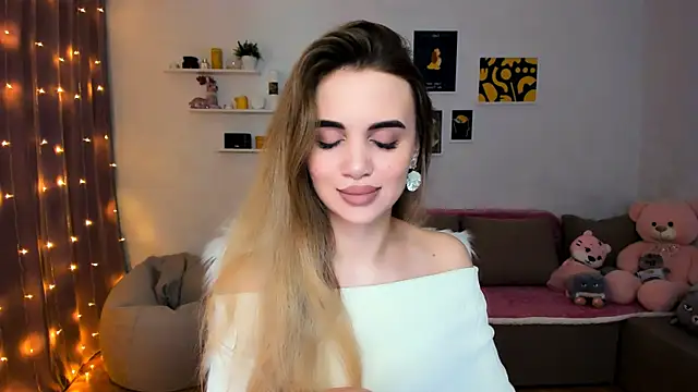 Snapshot of aPieceOfJoy chatting on December 20, 8:34 pm aPieceOfJoy online show from December 20, 8:34 pm