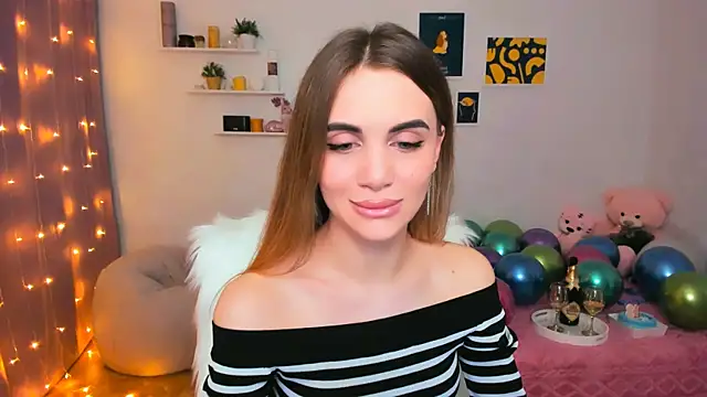 Snapshot of aPieceOfJoy chatting on February 9, 11:04 pm aPieceOfJoy online show from February 9, 11:04 pm