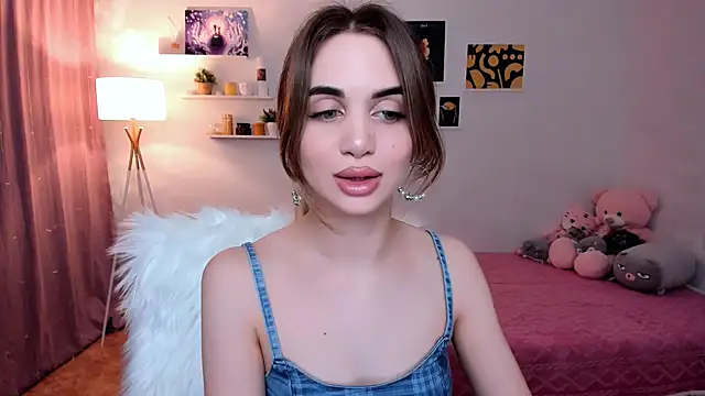 Snapshot of aPieceOfJoy chatting on February 23, 8:44 pm aPieceOfJoy online show from February 23, 8:44 pm