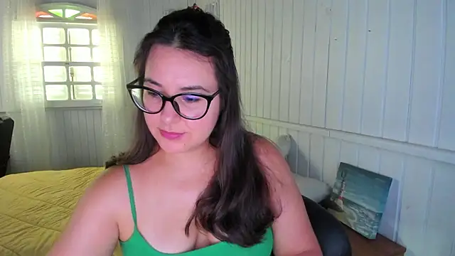 Snapshot of anna_love_hot chatting on February 12, 6:58 pm anna love hot online show from February 12, 6:58 pm