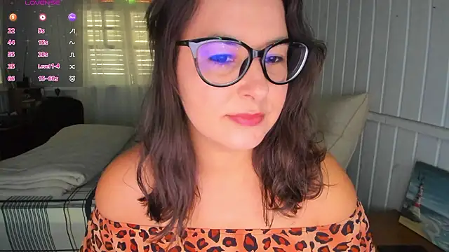 Snapshot of anna_love_hot chatting on March 12, 5:52 pm anna love hot online show from March 12, 5:52 pm