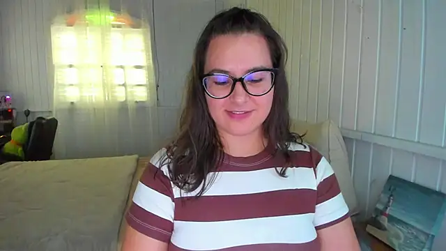 Snapshot of anna_love_hot chatting on April 17, 7:28 pm anna love hot online show from April 17, 7:28 pm