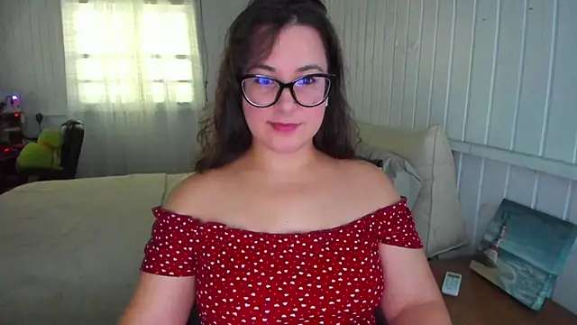 Snapshot of anna_love_hot chatting on April 18, 4:55 pm anna love hot online show from April 18, 4:55 pm