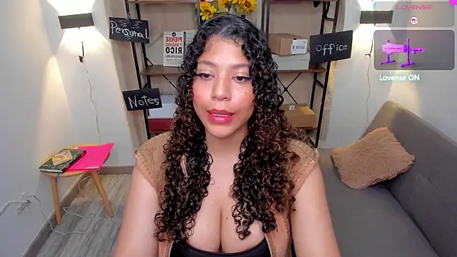 LilyBrunette online show from May 2, 12:48 am