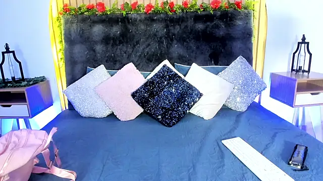 Karlagonzales  online show from February 12, 7:24 pm