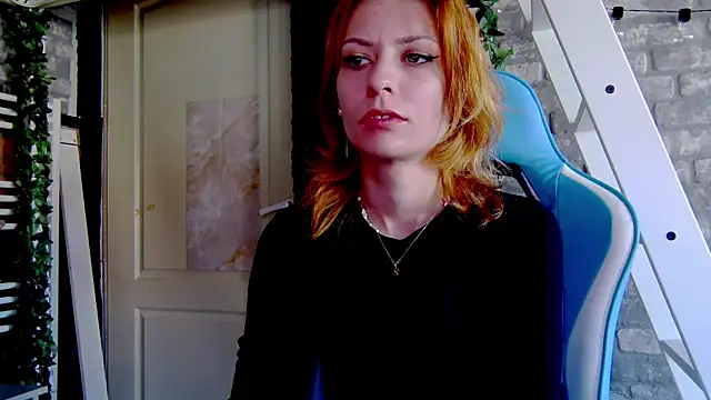 karo123421 online show from March 8, 8:00 am