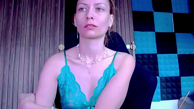 karo123421 online show from March 14, 2:08 pm