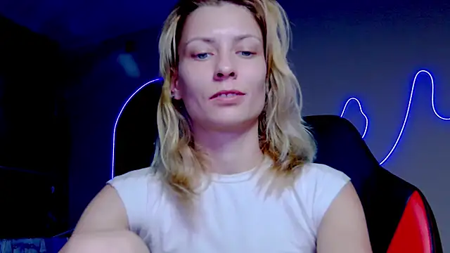 karo123421 online show from October 13, 9:26 pm