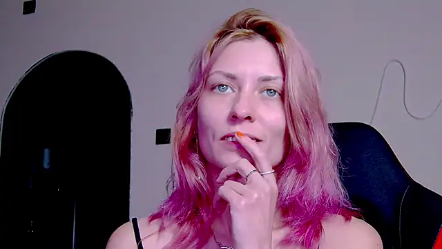 karo123421 online show from November 20, 9:25 pm