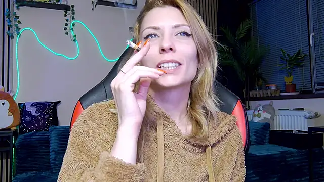 karo123421 online show from February 25, 9:35 pm