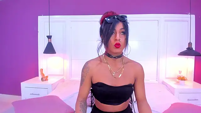 Snapshot of SilvanaCapelli chatting on February 15, 9:48 pm SilvanaCapelli online show from February 15, 9:48 pm