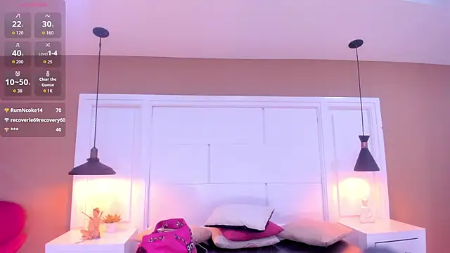 Snapshot of SilvanaCapelli chatting on October 12, 6:51 pm SilvanaCapelli online show from October 12, 6:51 pm