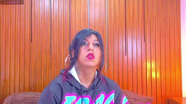 Snapshot of SilvanaCapelli chatting on November 29, 10:24 pm SilvanaCapelli online show from November 29, 10:24 pm