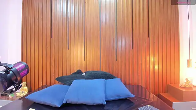 SilvanaCapelli online show from February 7, 8:01 pm