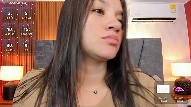 Snapshot of Falak_sweett_ chatting on February 12, 12:22 pm Falak sweett online show from February 12, 12:22 pm