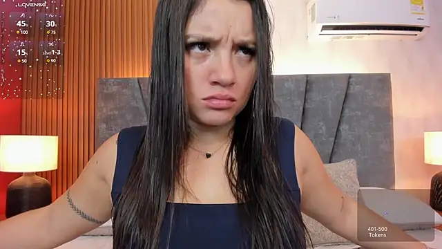 Snapshot of Falak_sweett_ chatting on May 2, 12:43 pm Falak sweett online show from May 2, 12:43 pm