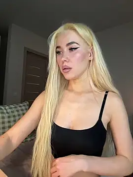 xDinnax online show from December 26, 2:48 pm