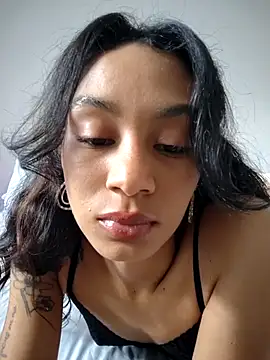 Leaberry online show from December 15, 8:24 pm