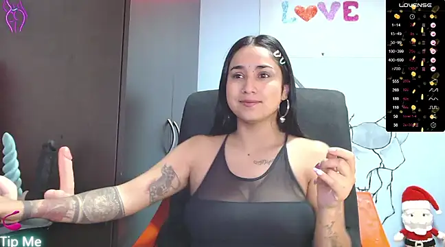 Annyee1 online show from December 4, 9:40 am