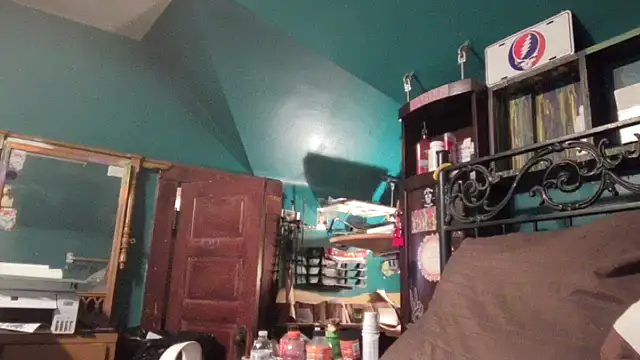 charactrzero online show from November 6, 2:56 am