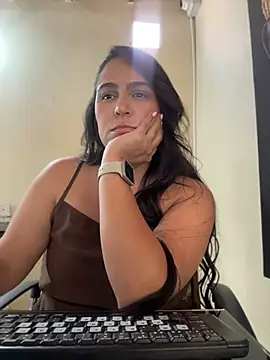 Snapshot of kendall_52 chatting on July 28, 4:39 pm kendall 52 online show from July 28, 4:39 pm